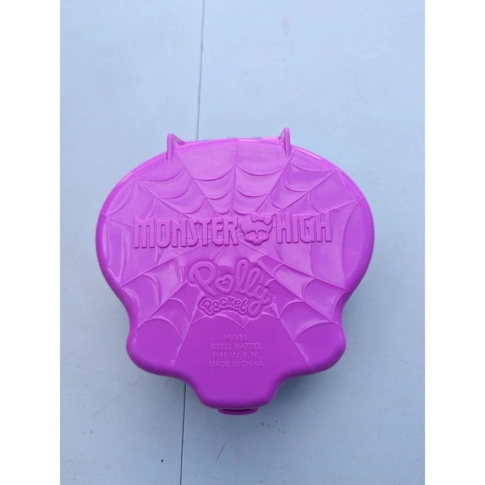 Incomplete monster high‎ polly pocket